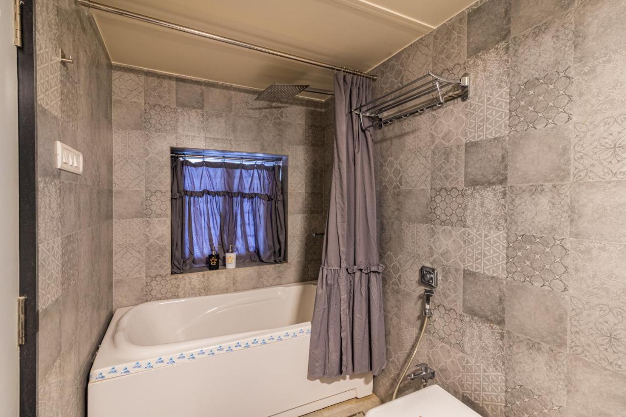 Saffronstays Vyom Farms คาร์จัต ภายนอก รูปภาพ