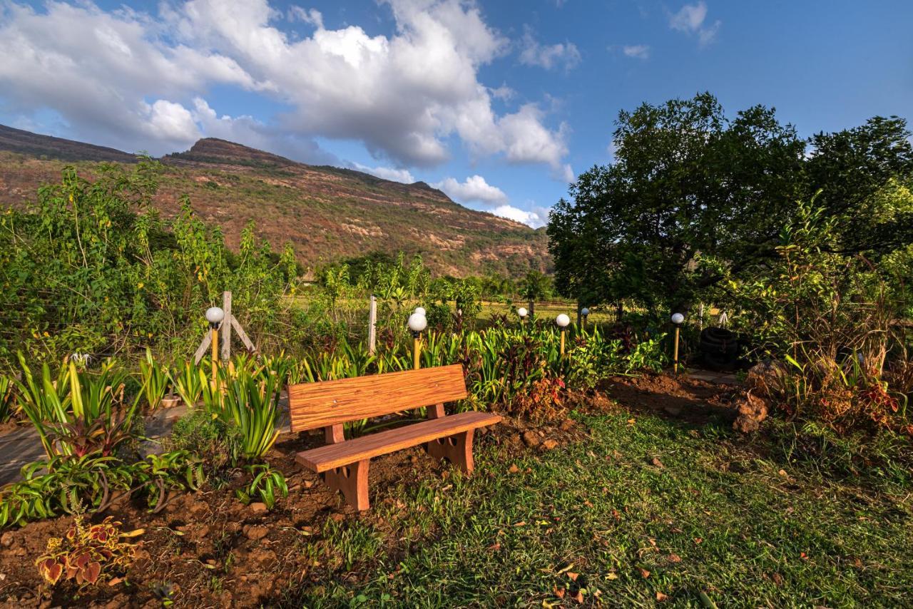 Saffronstays Vyom Farms คาร์จัต ภายนอก รูปภาพ